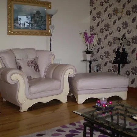 Bed & Breakfast Clunelly House 3*