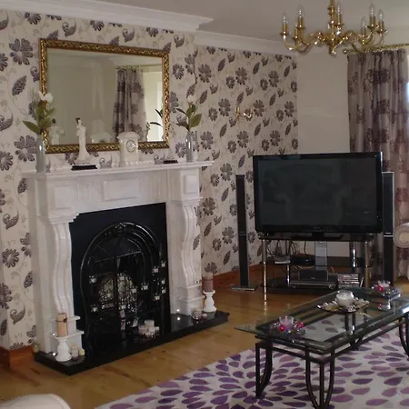 Clunelly House