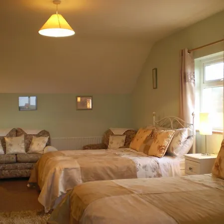 Bed & Breakfast Clunelly House 3*